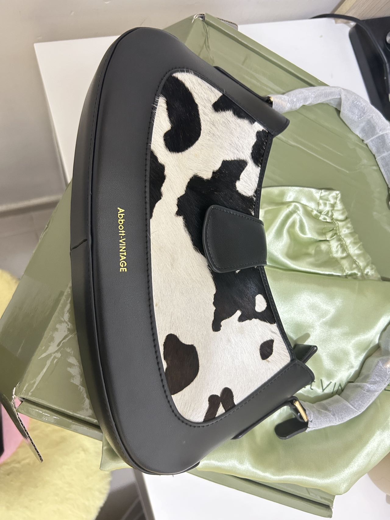 奶牛包有原生瑕疵