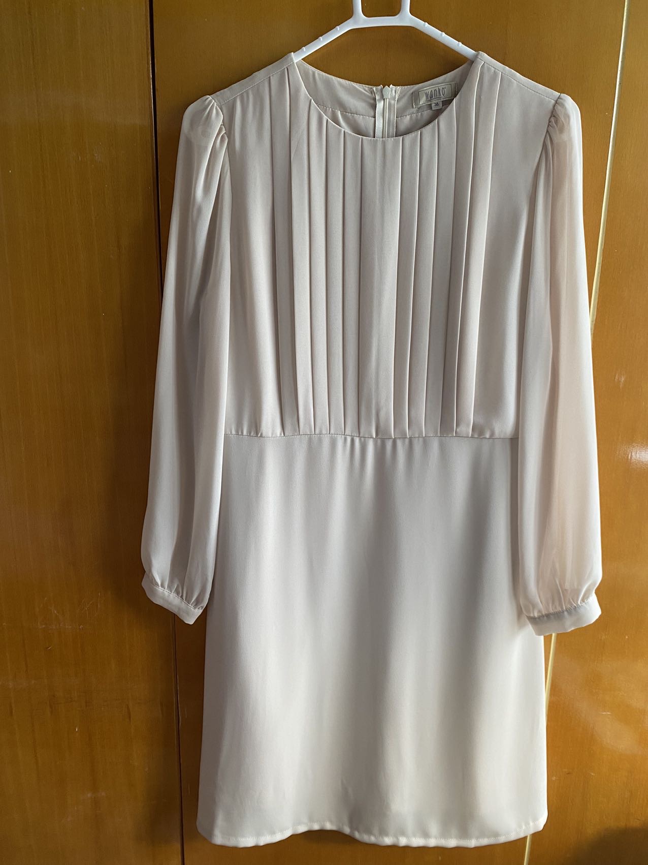 wanko米白色雪纺长袖通勤连衣裙