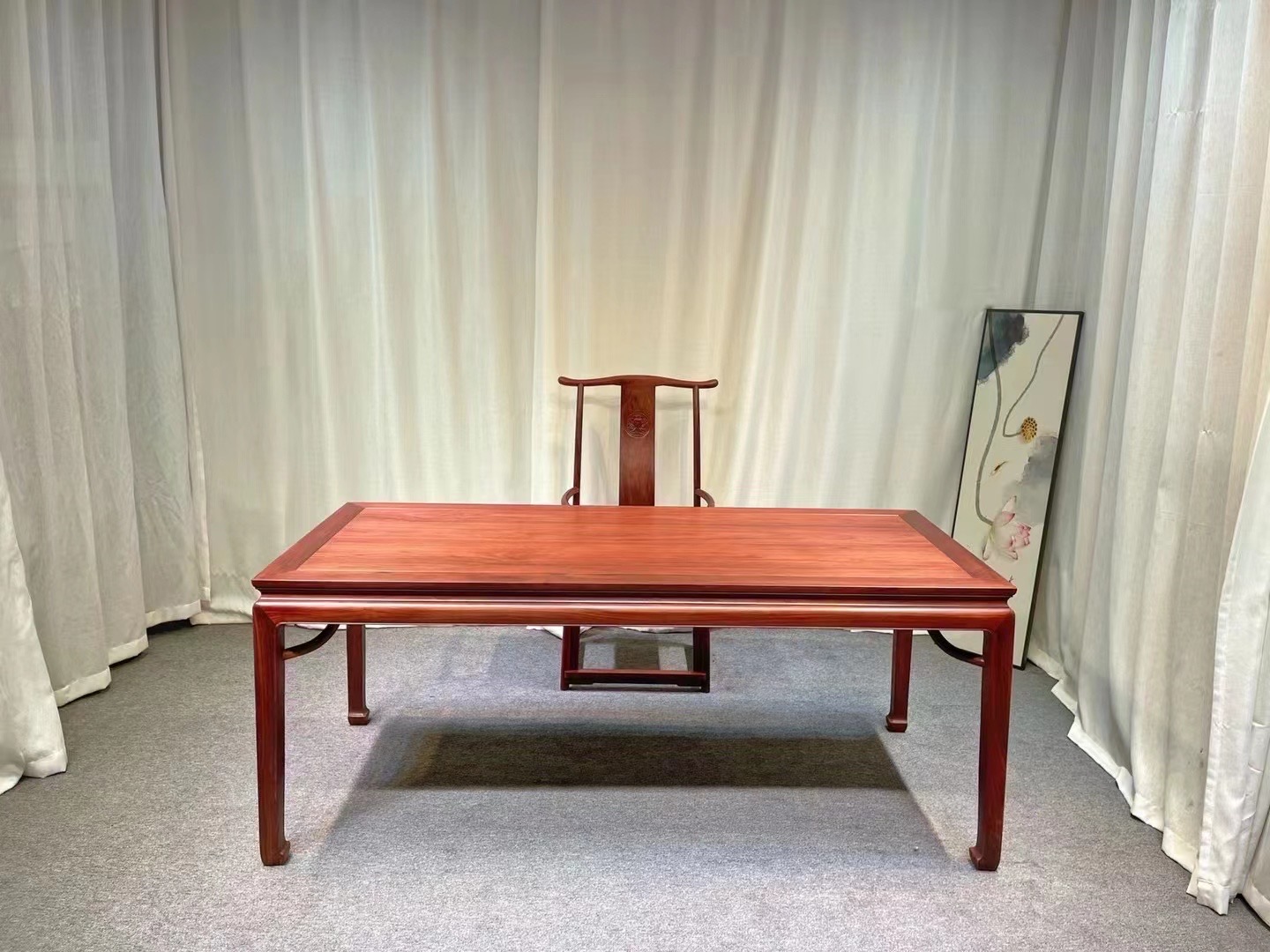 血檀王世襄款馬蹄腿霸王棖畫案