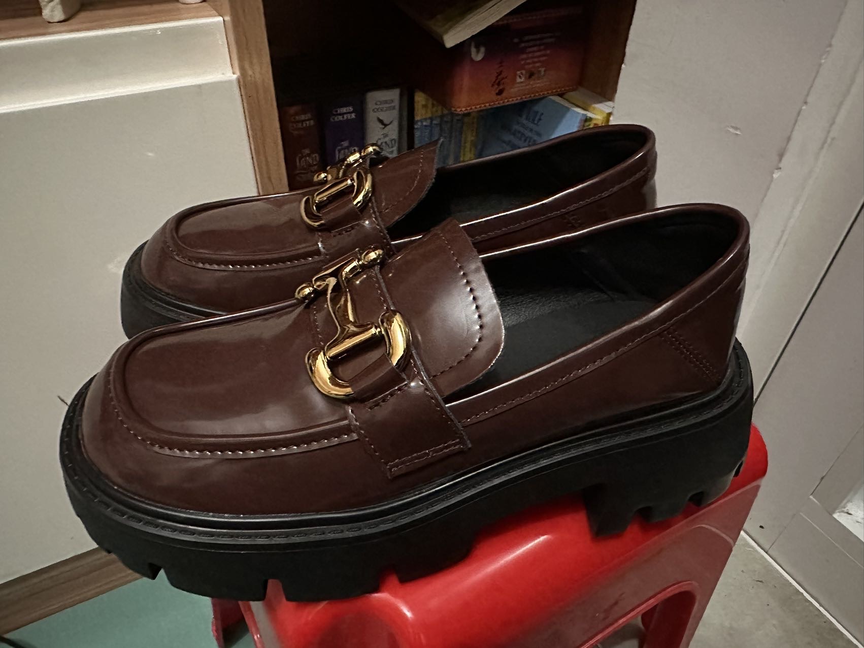 38/39码红棕小皮鞋