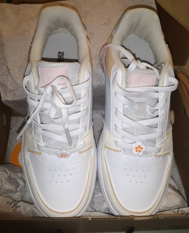 361女鞋运动鞋板鞋