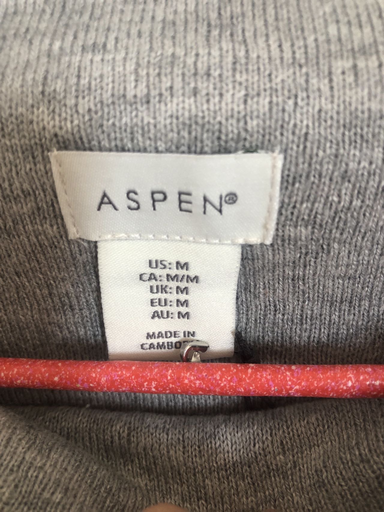 全新带吊牌ASPEN毛衣