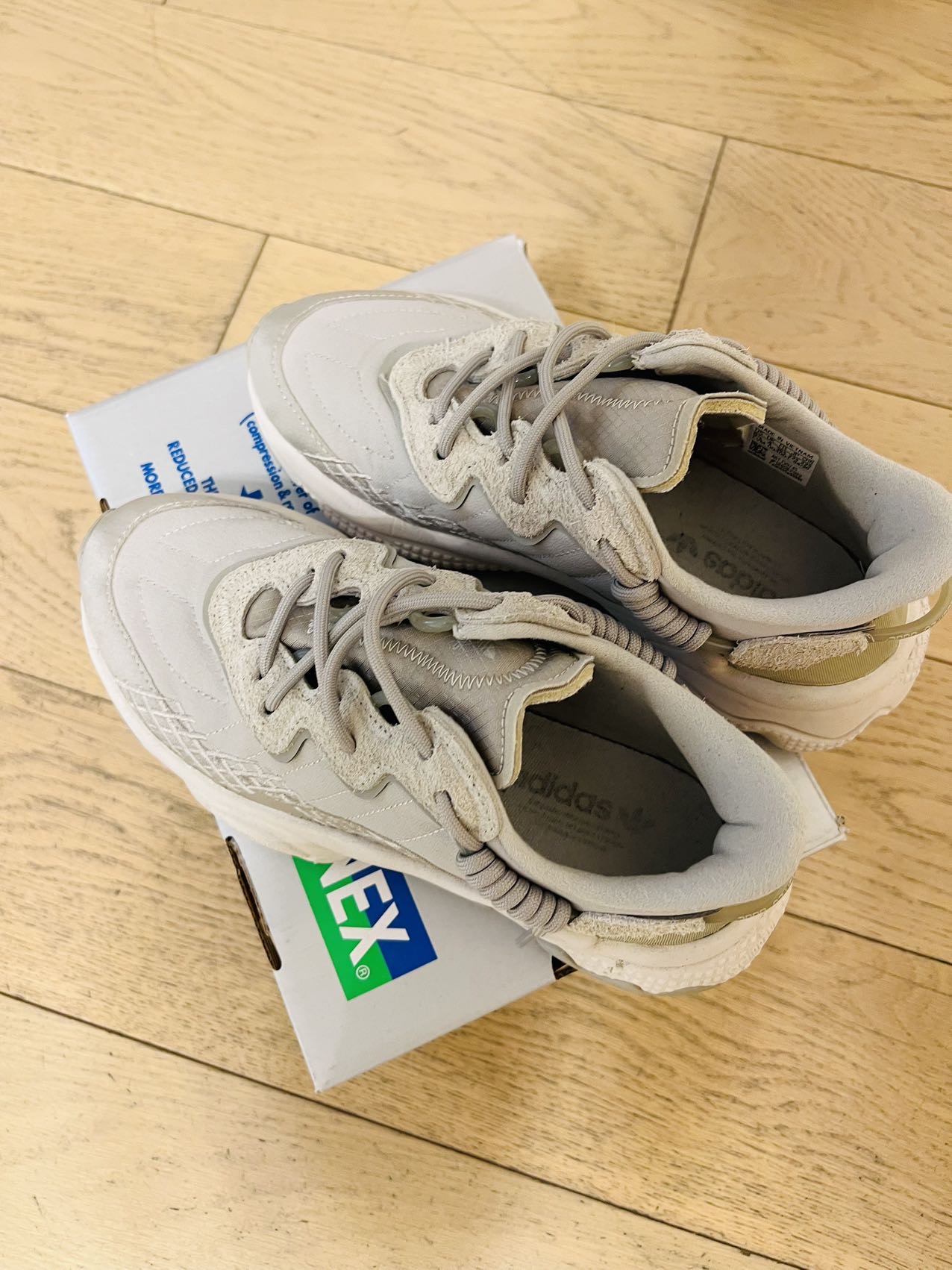 Adidas Ozweego 36.5/37 灰色 运动鞋