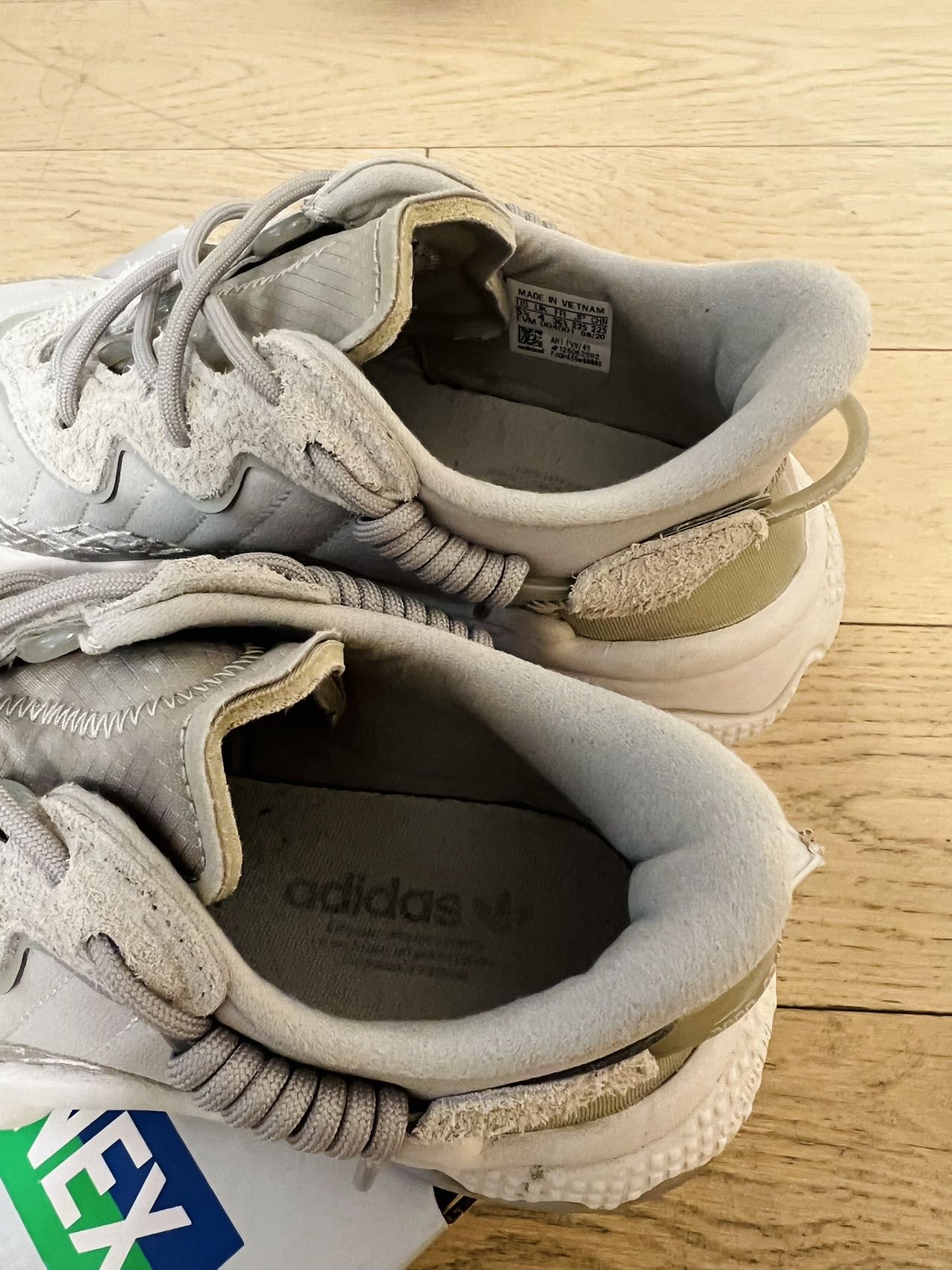 Adidas Ozweego 36.5/37 灰色 运动鞋