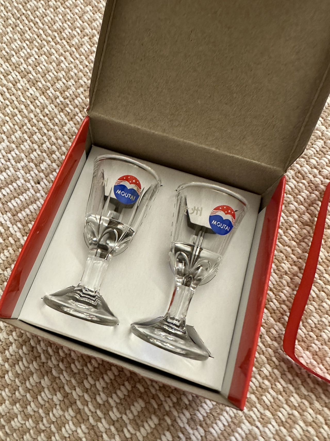 茅台原装白酒杯