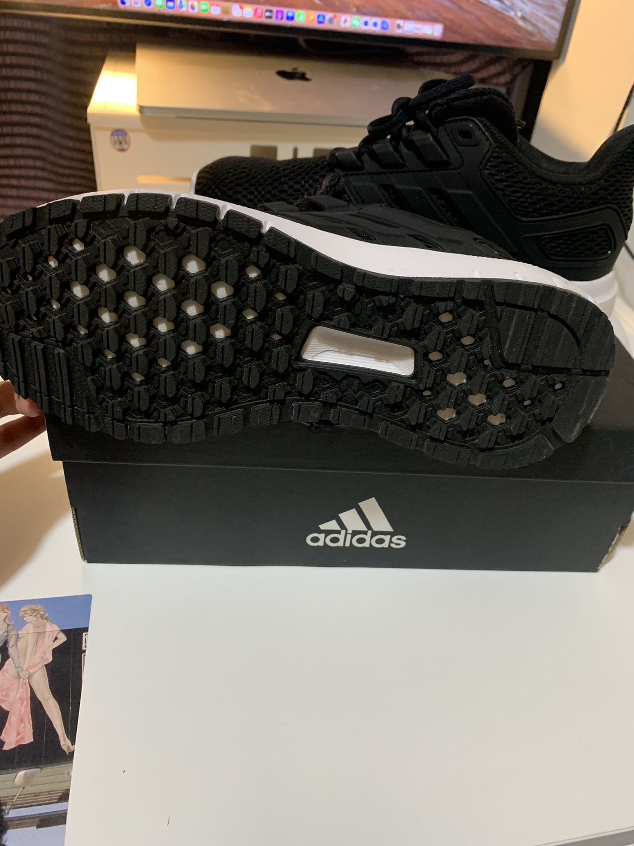 Adidas 阿迪达斯女鞋