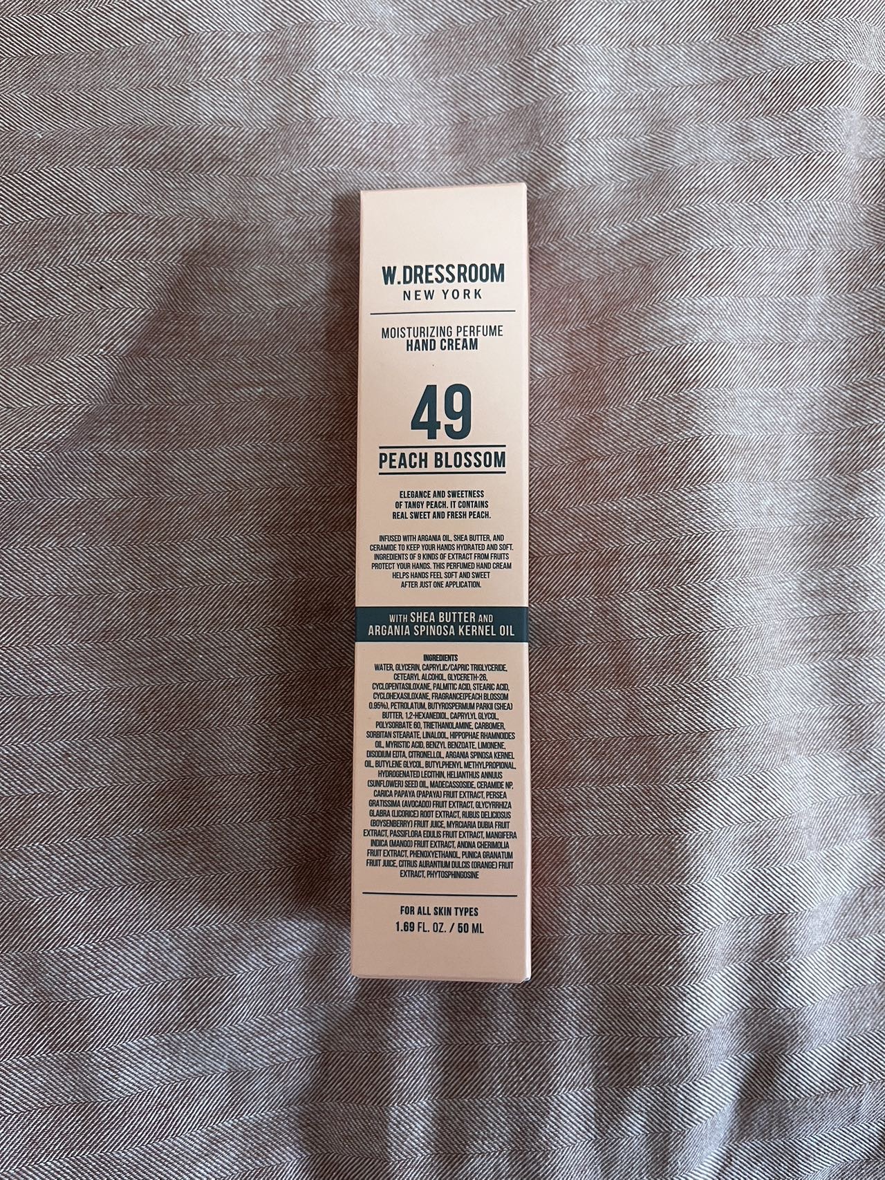 韩国 dressroom 护手霜