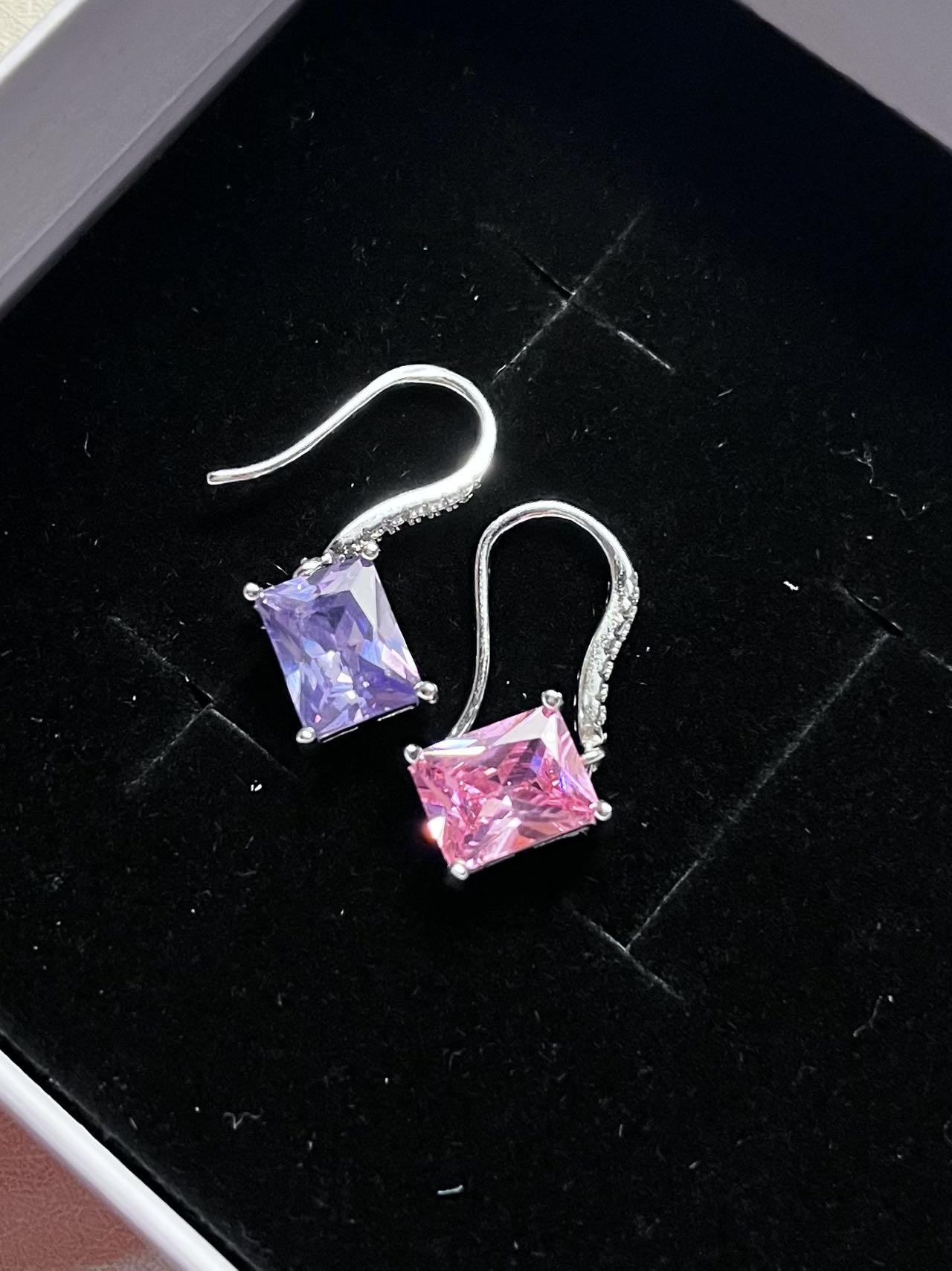 粉紫不对称宝石耳坠 设计师925银防过敏长方锆石耳环