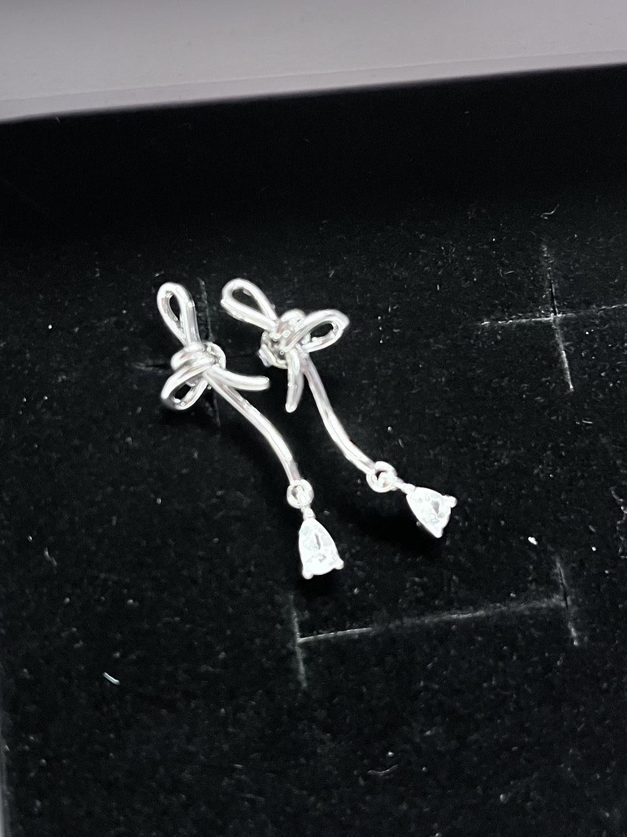 梨花带雨蝴蝶结宝石泪滴925银针防过敏锆石耳环