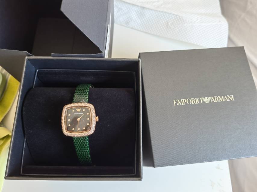 阿玛尼最新款手表全新
