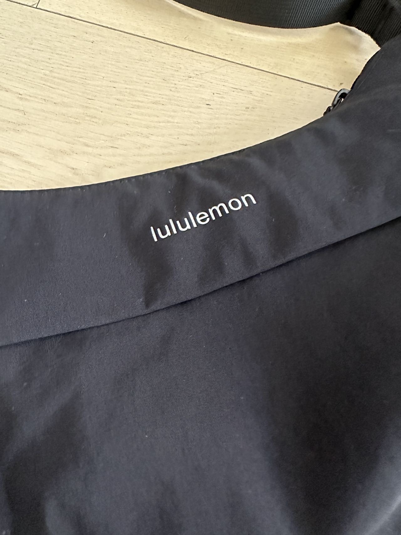 Lululemon sling cross body bag