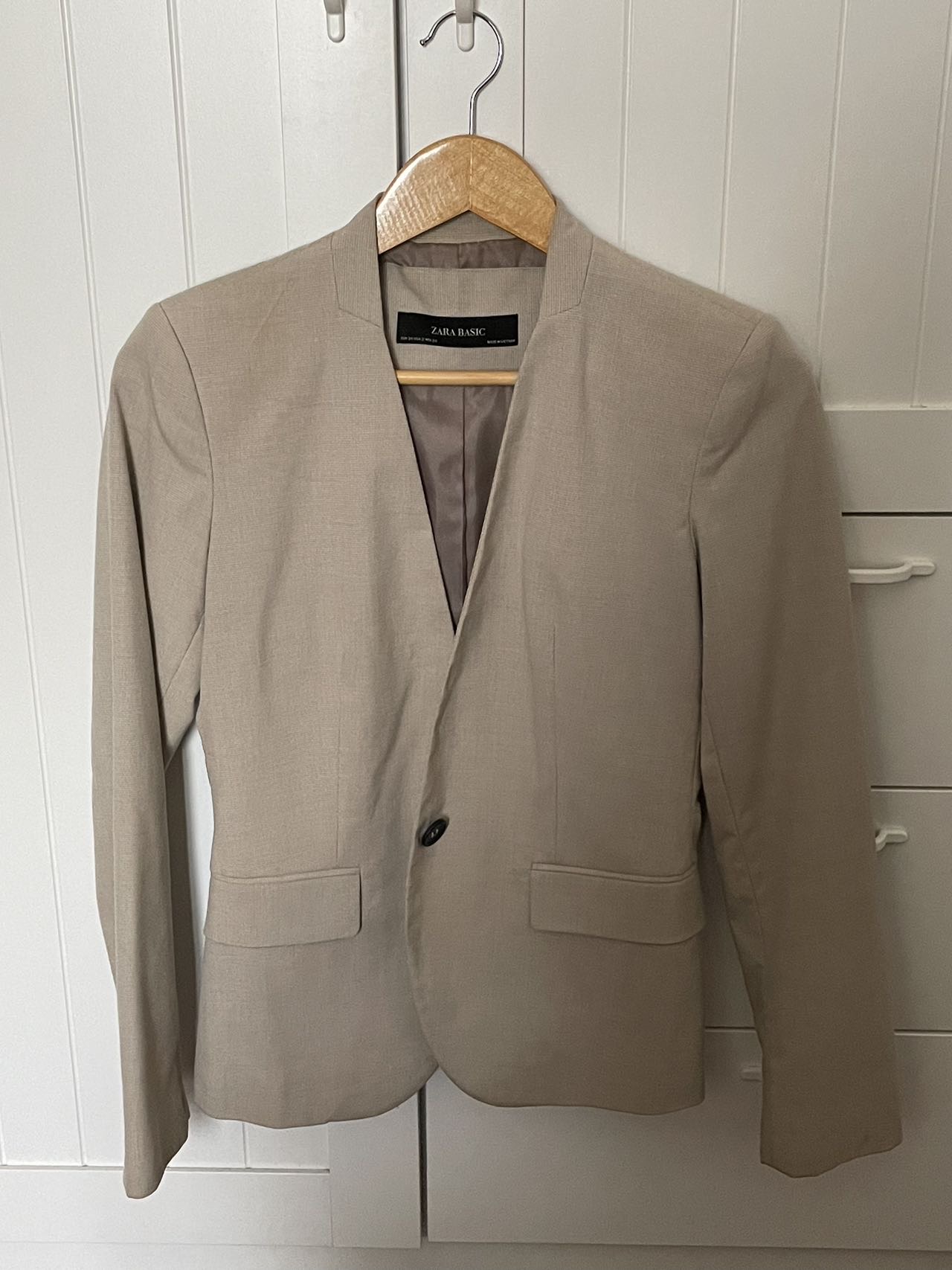 Zara女士西装外套