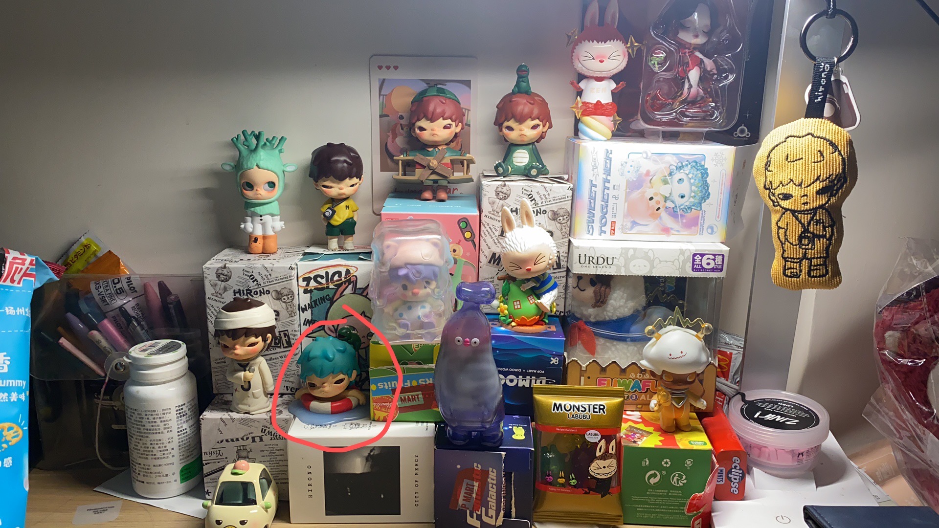 泡泡玛特小野二代浮游