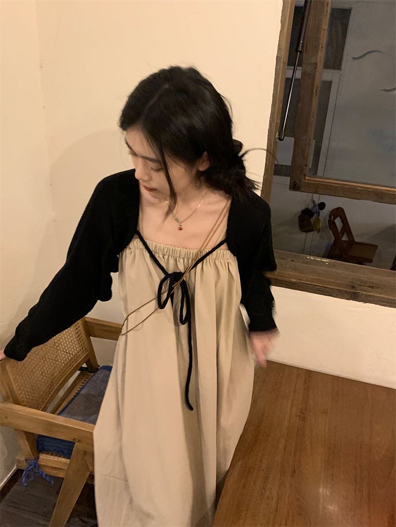 吊带裙+开衫