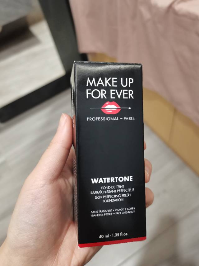 MakeUpForever玫珂菲粉底液