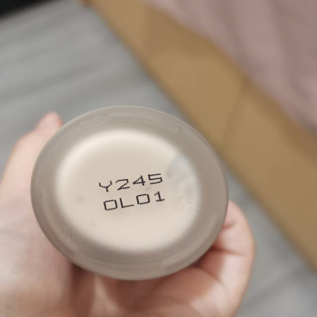 MakeUpForever玫珂菲粉底液