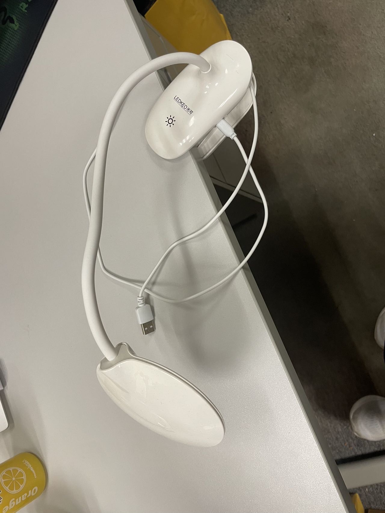 随便夹的充电小夜灯