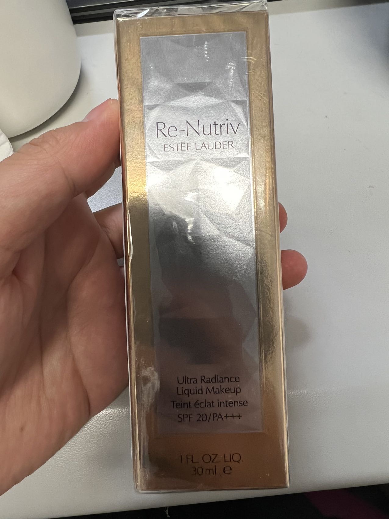 雅诗兰黛白金粉底液1c0