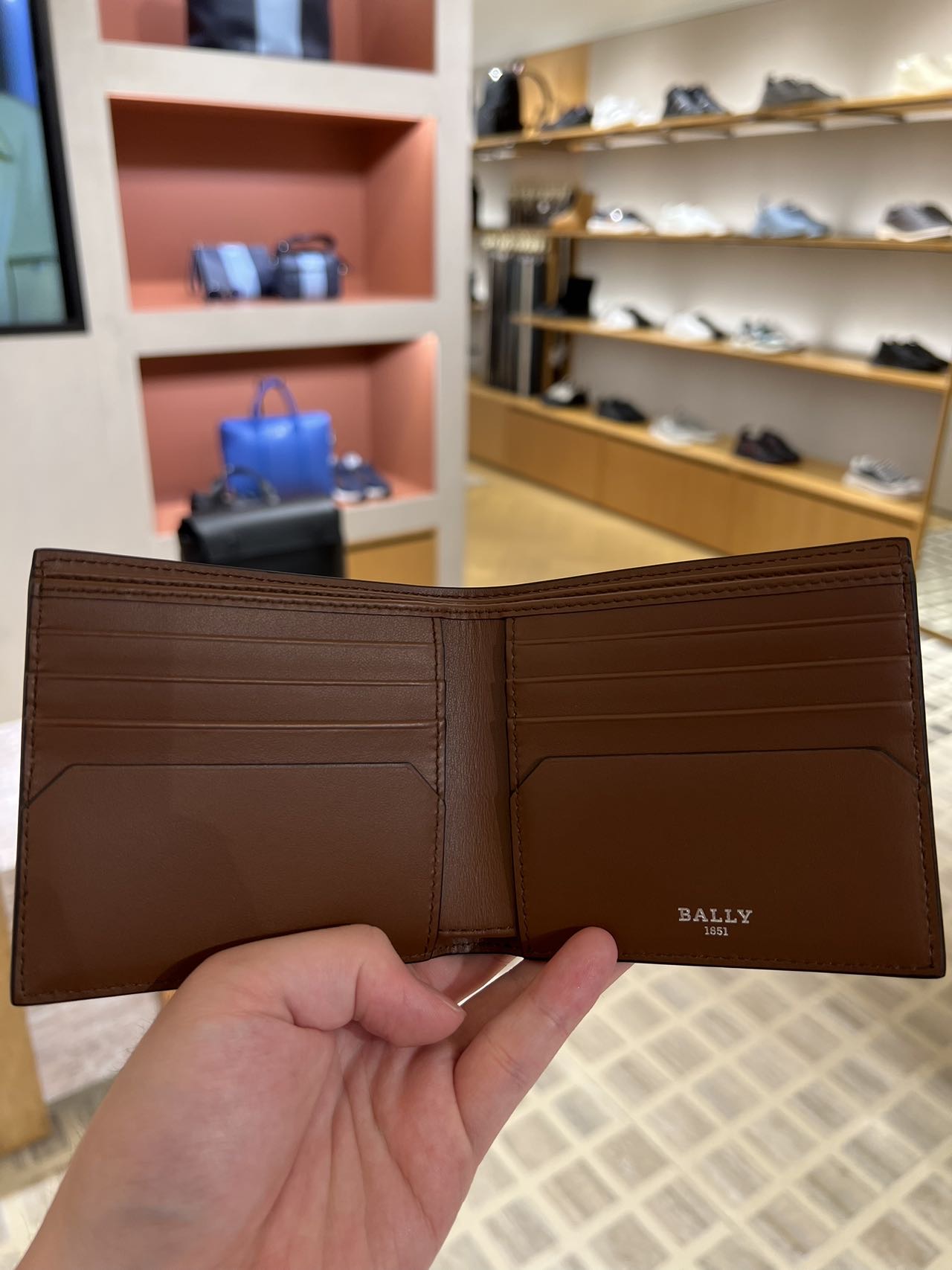 Bally 钱包全新三亚自购