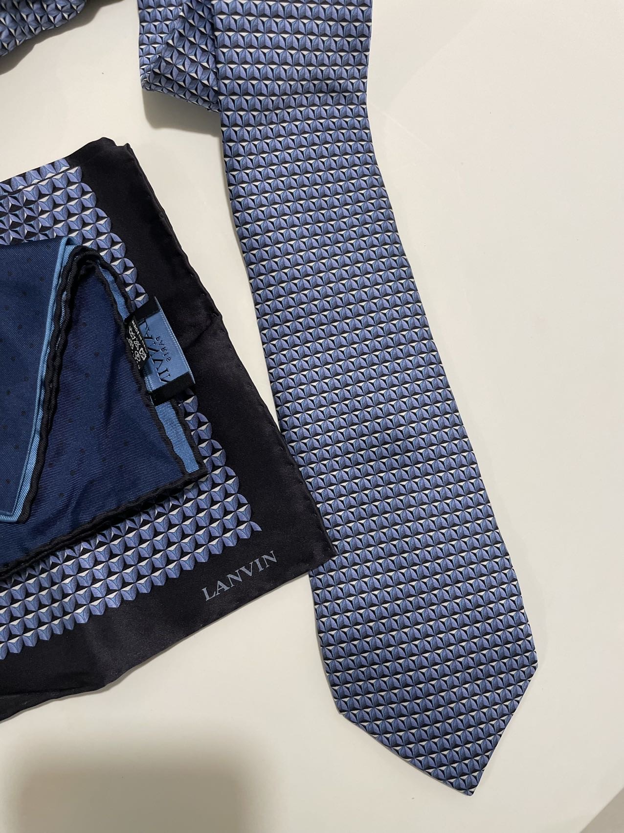 LANVIN 全新 领带+口袋巾
