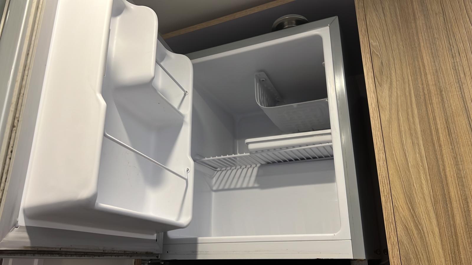 新净惠而浦 Whirlpool WF1D041RXG  单门直冷雪柜冰箱