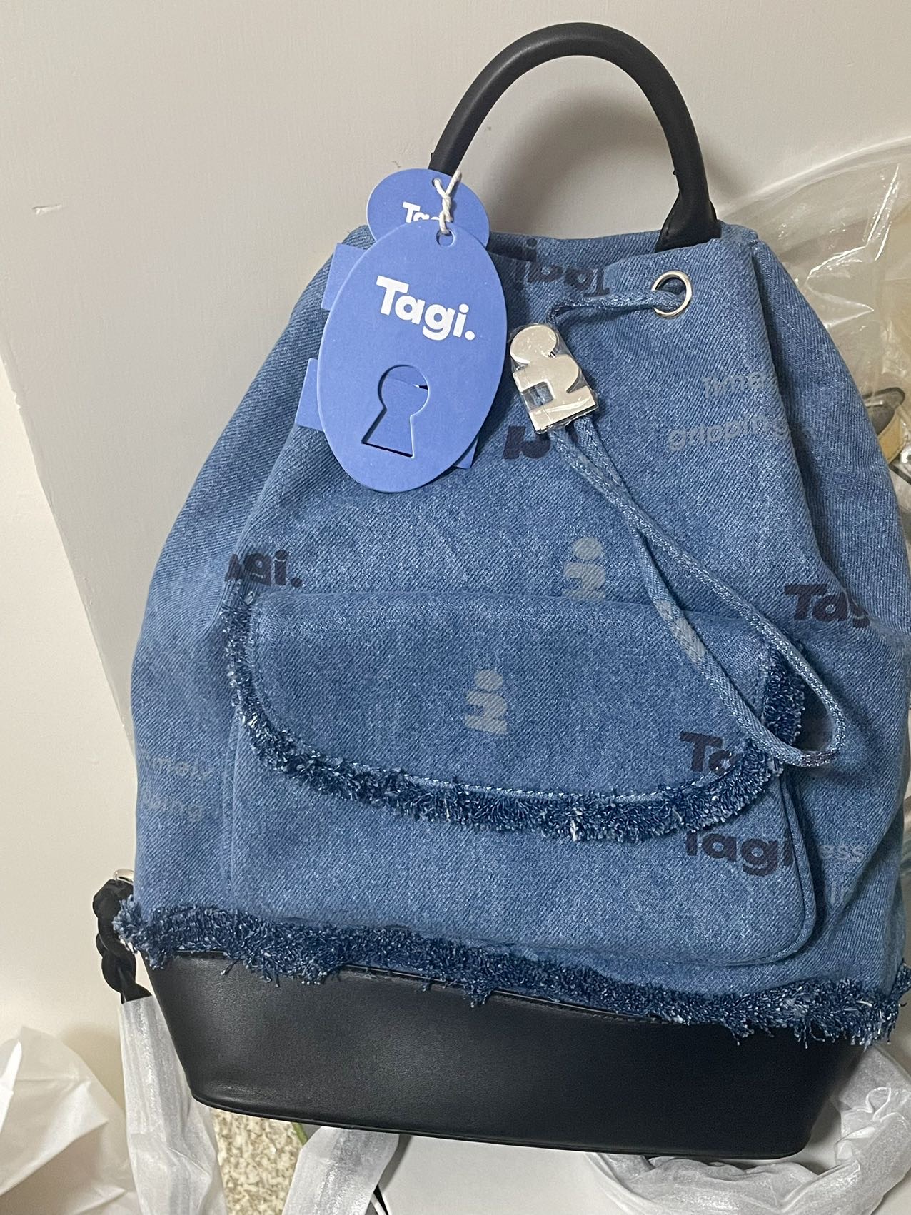 tagi牛仔双肩包
