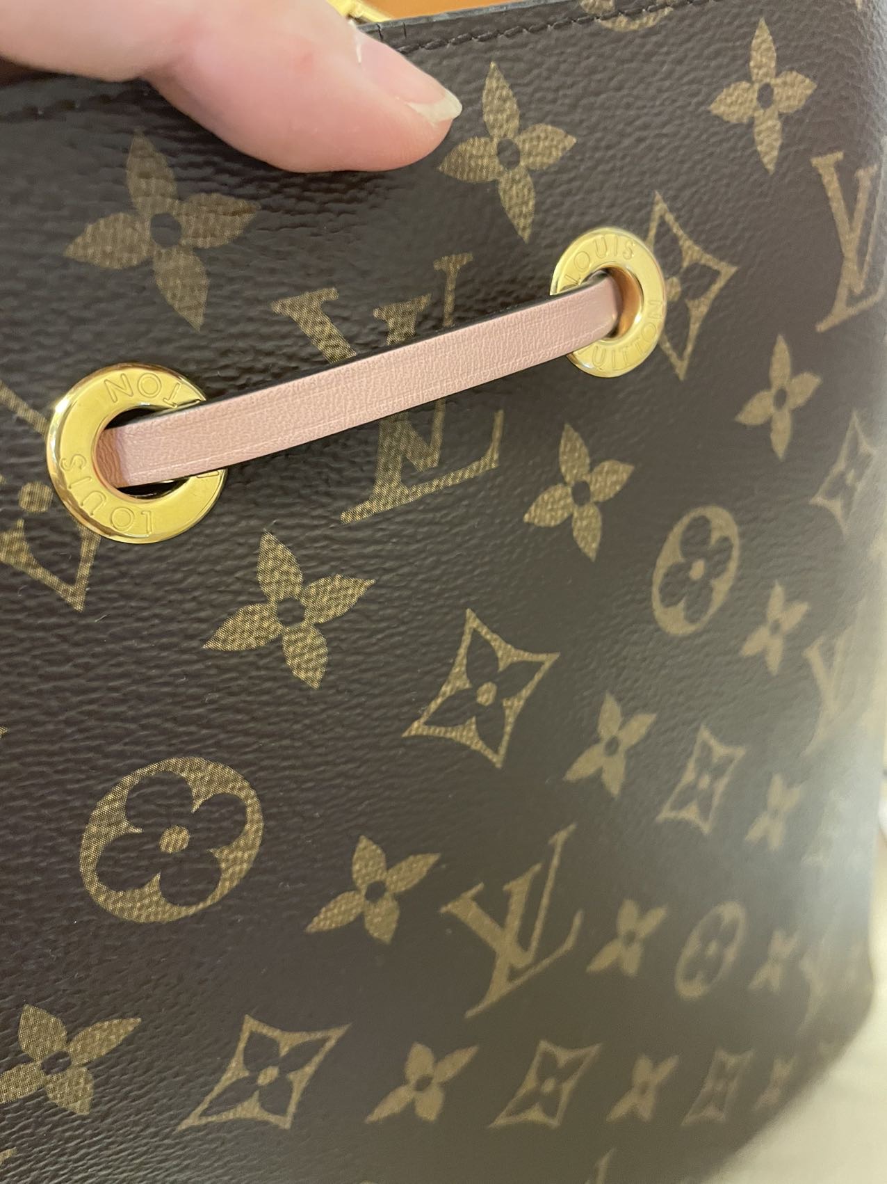 LV NeoNoe 水桶包