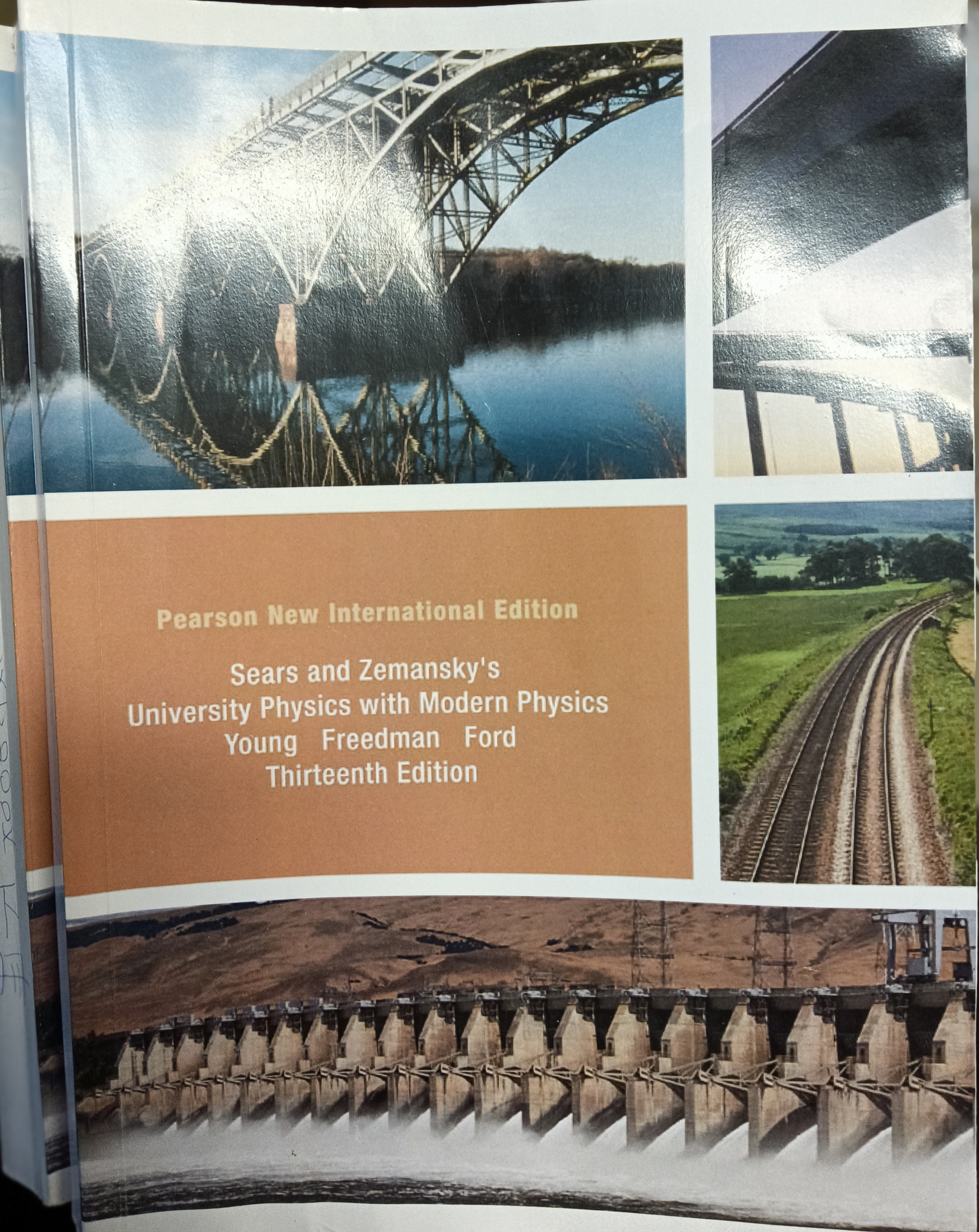 [物理课本]Sears and Zemansky's University Physics with Modern Physics Young Freeman Ford 13ed 上下