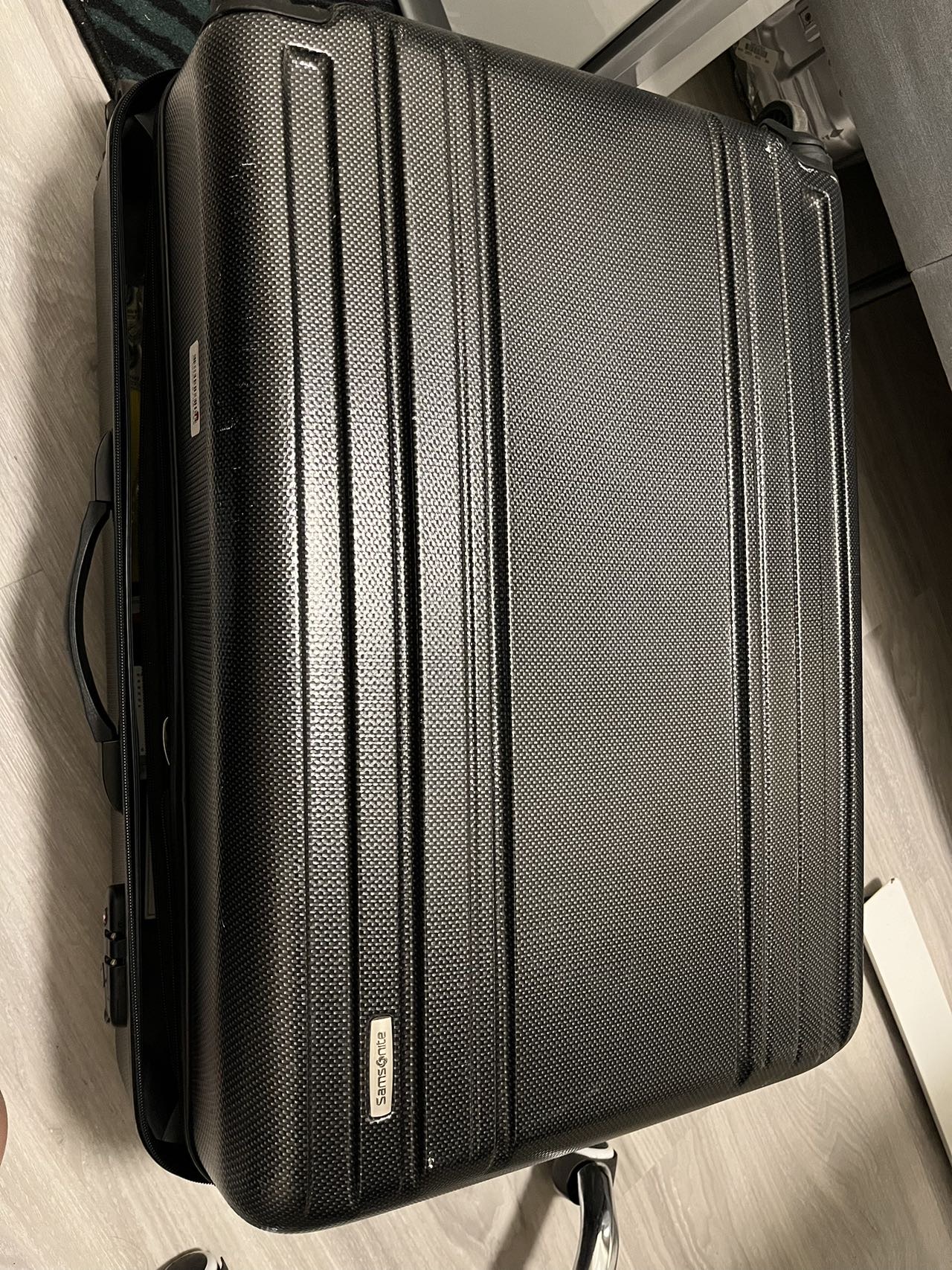 新秀丽Carbon2代 28寸行李箱