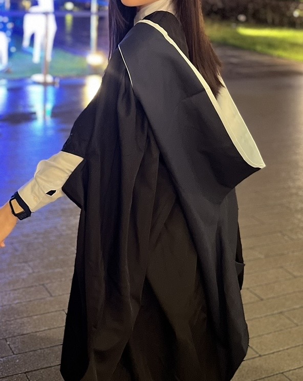 港大 HKU MEd 教育碩士畢業袍