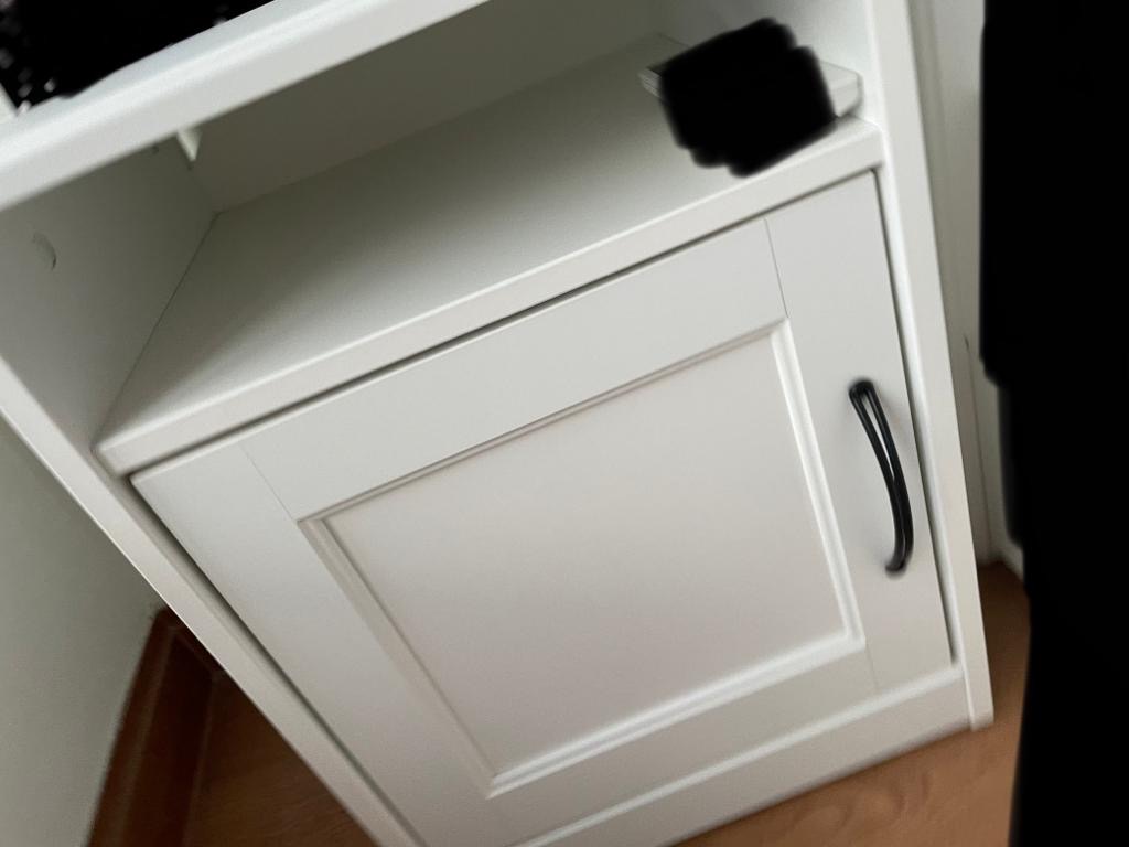 IKEA 全新床头柜