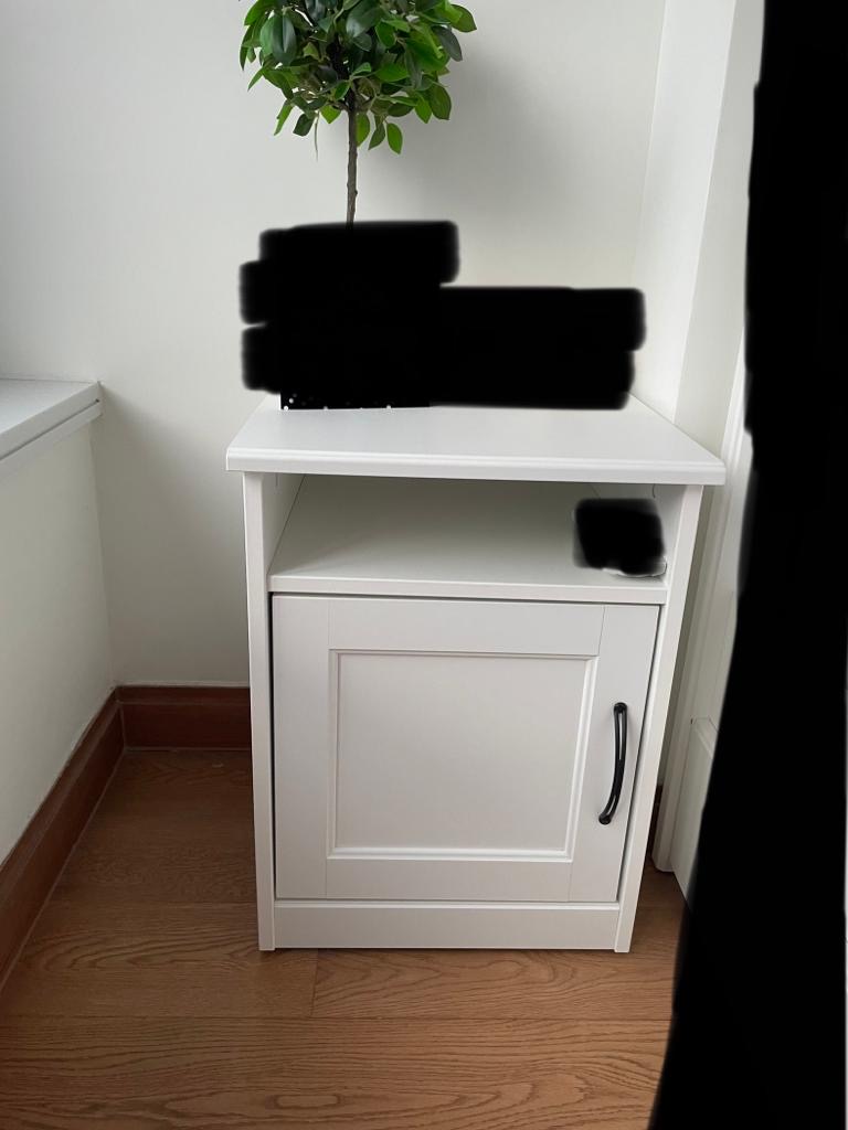 IKEA 全新床头柜