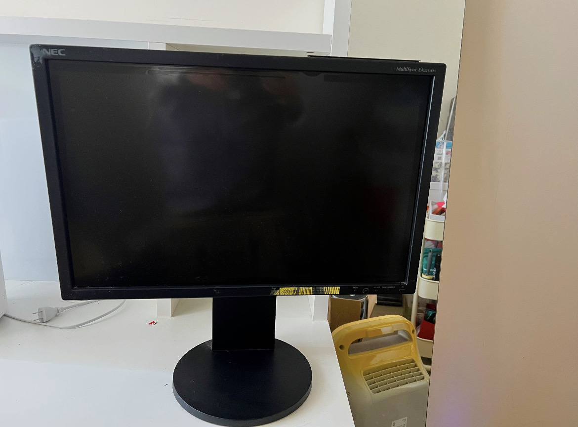 NEC 22 inch monitor Multisync EA221WM 顯示器