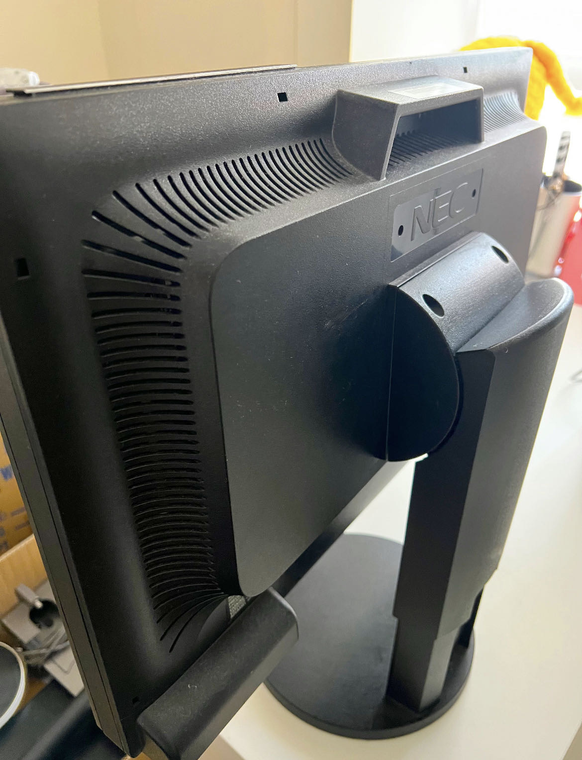 NEC 22 inch monitor Multisync EA221WM 顯示器