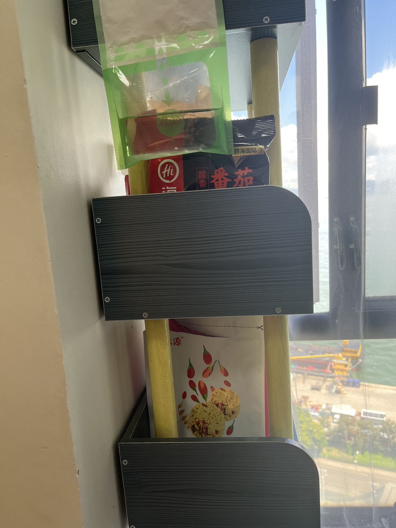 木质杂物架
