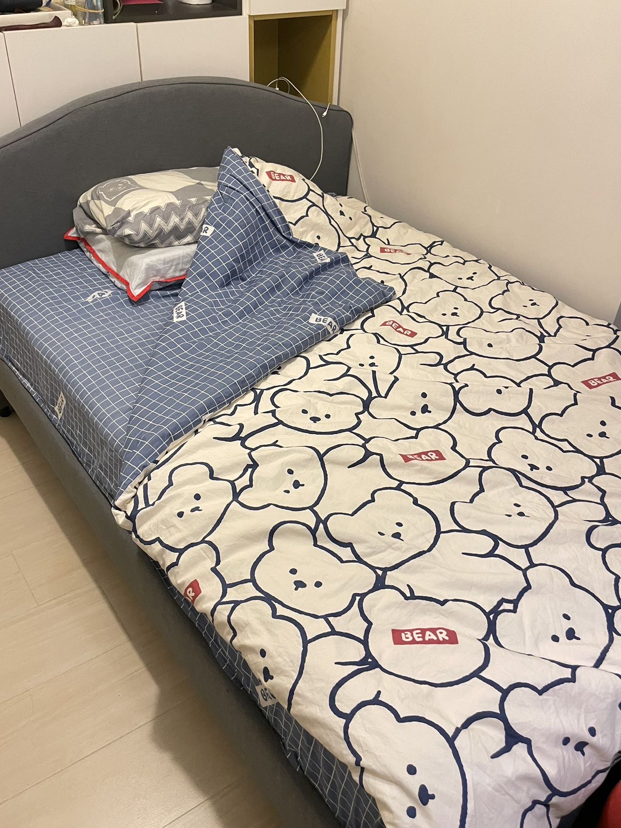 床架和床垫