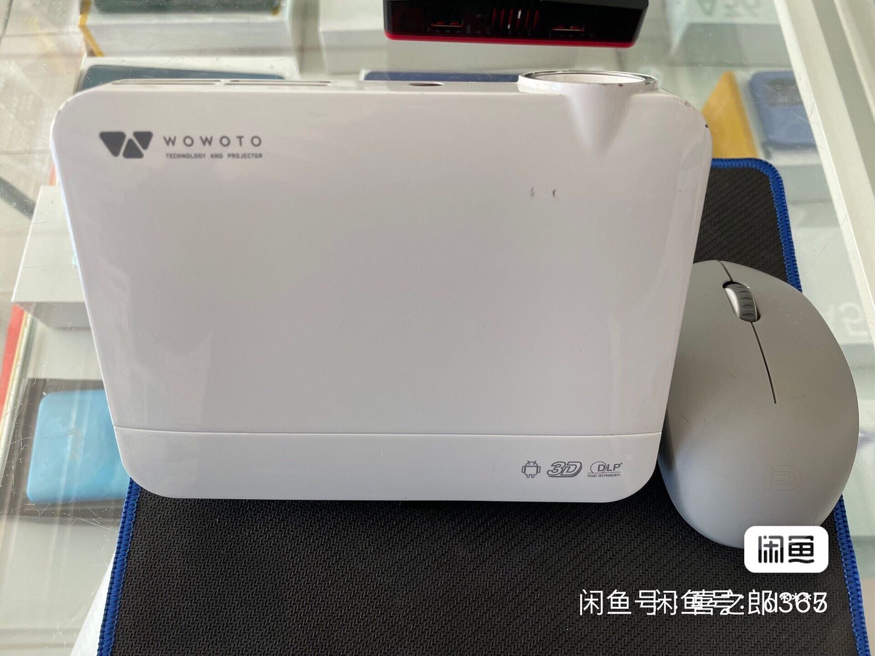 窝窝投3D智能投影仪