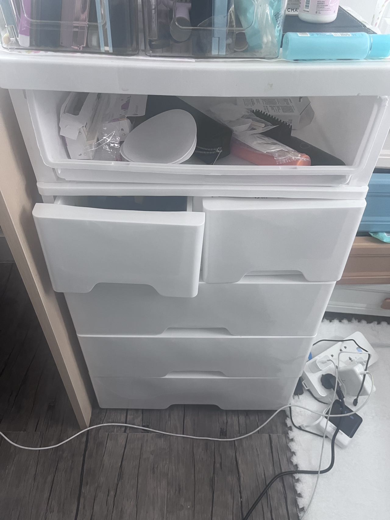 抽屉