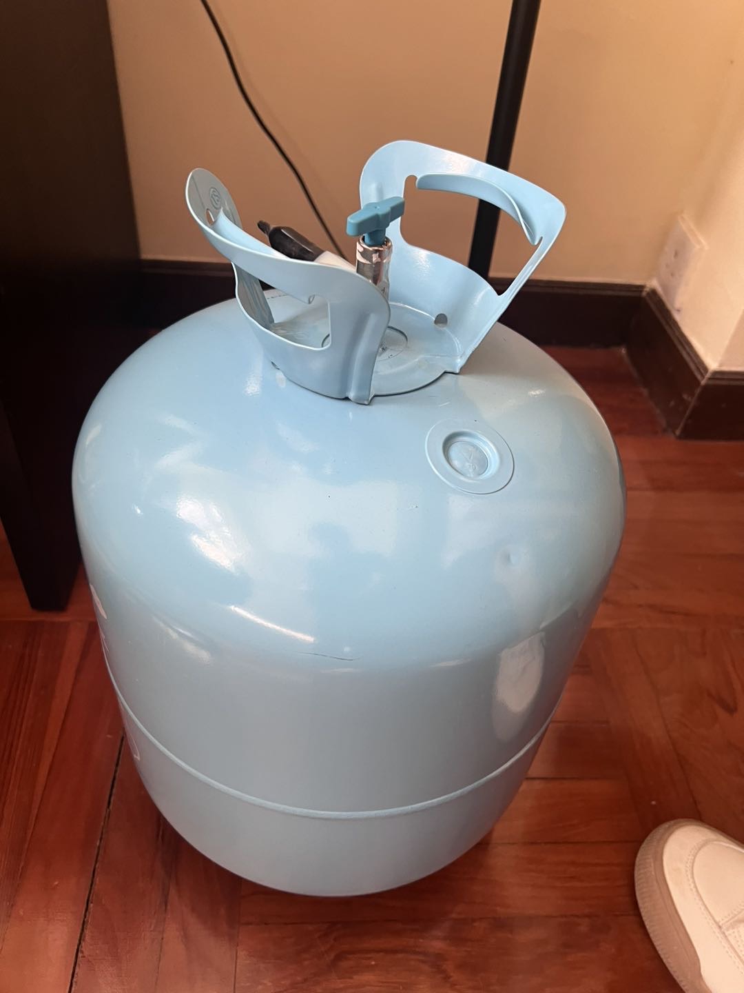 氢气罐可用大气球