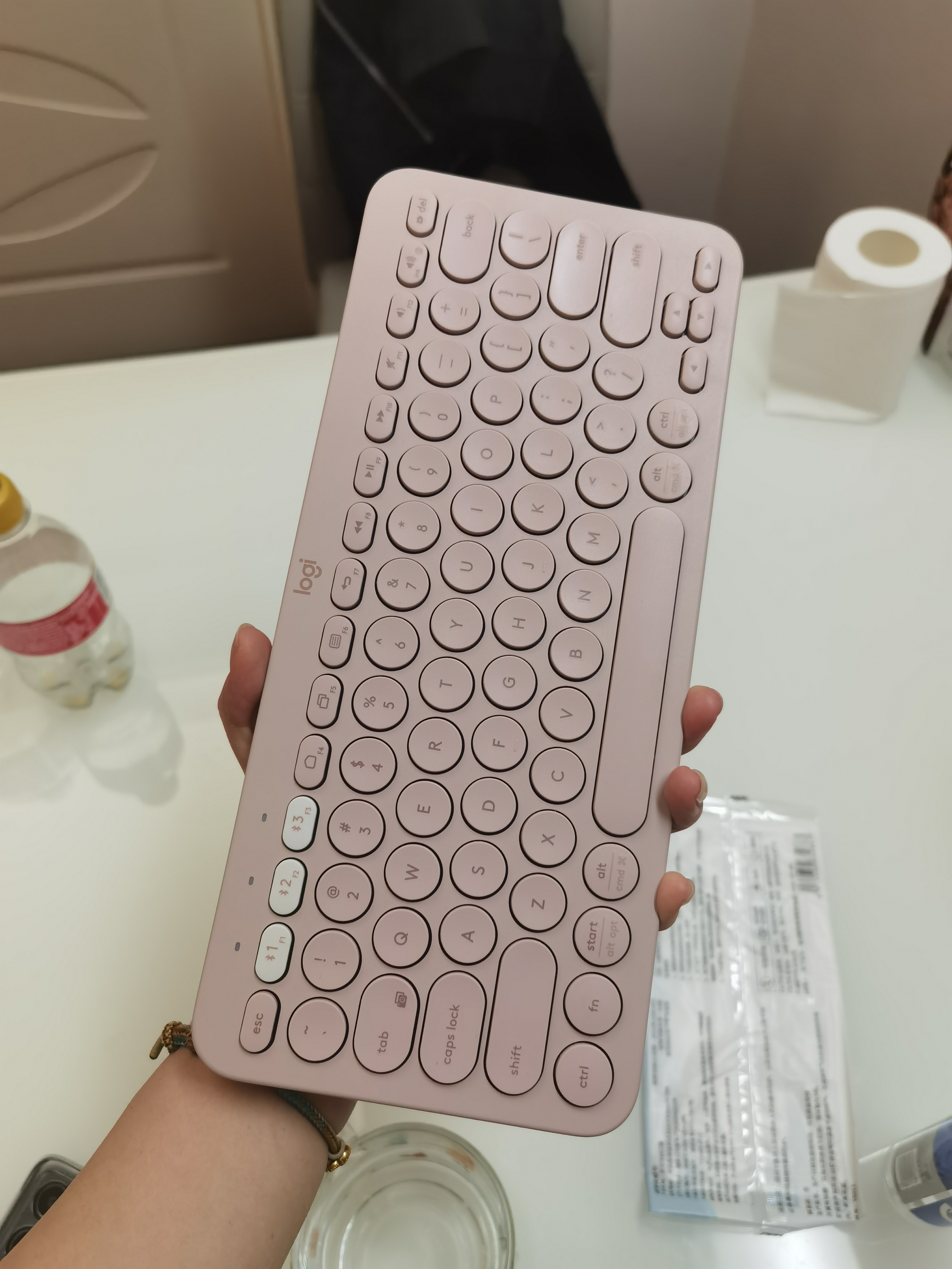 罗技logi粉色键盘和鼠标