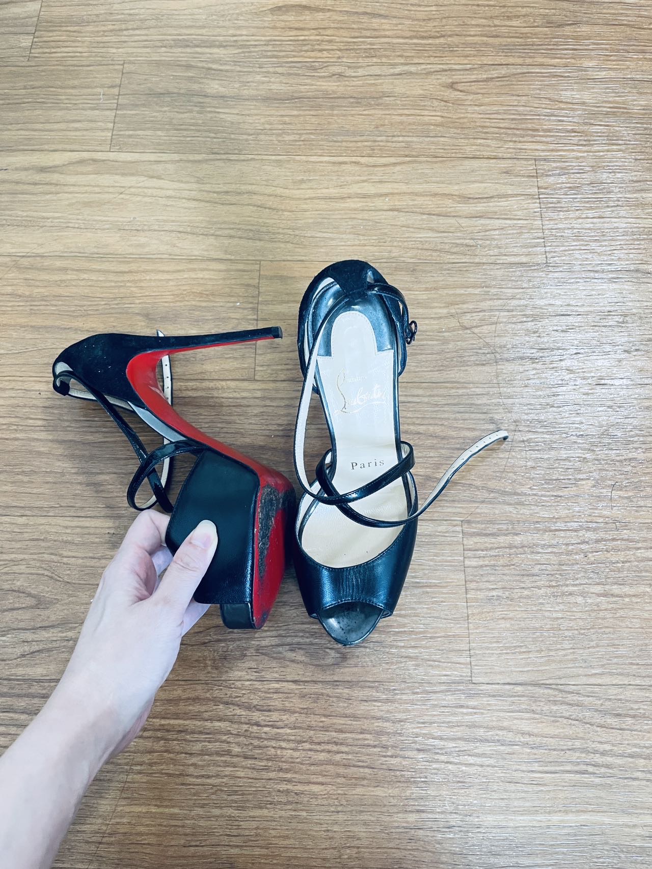 CL Christian louboutin 35碼紅底鞋