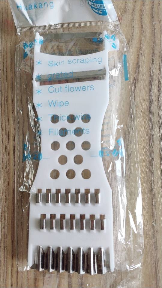 厨房用品，刀，钢丝球，调料盒，米勺