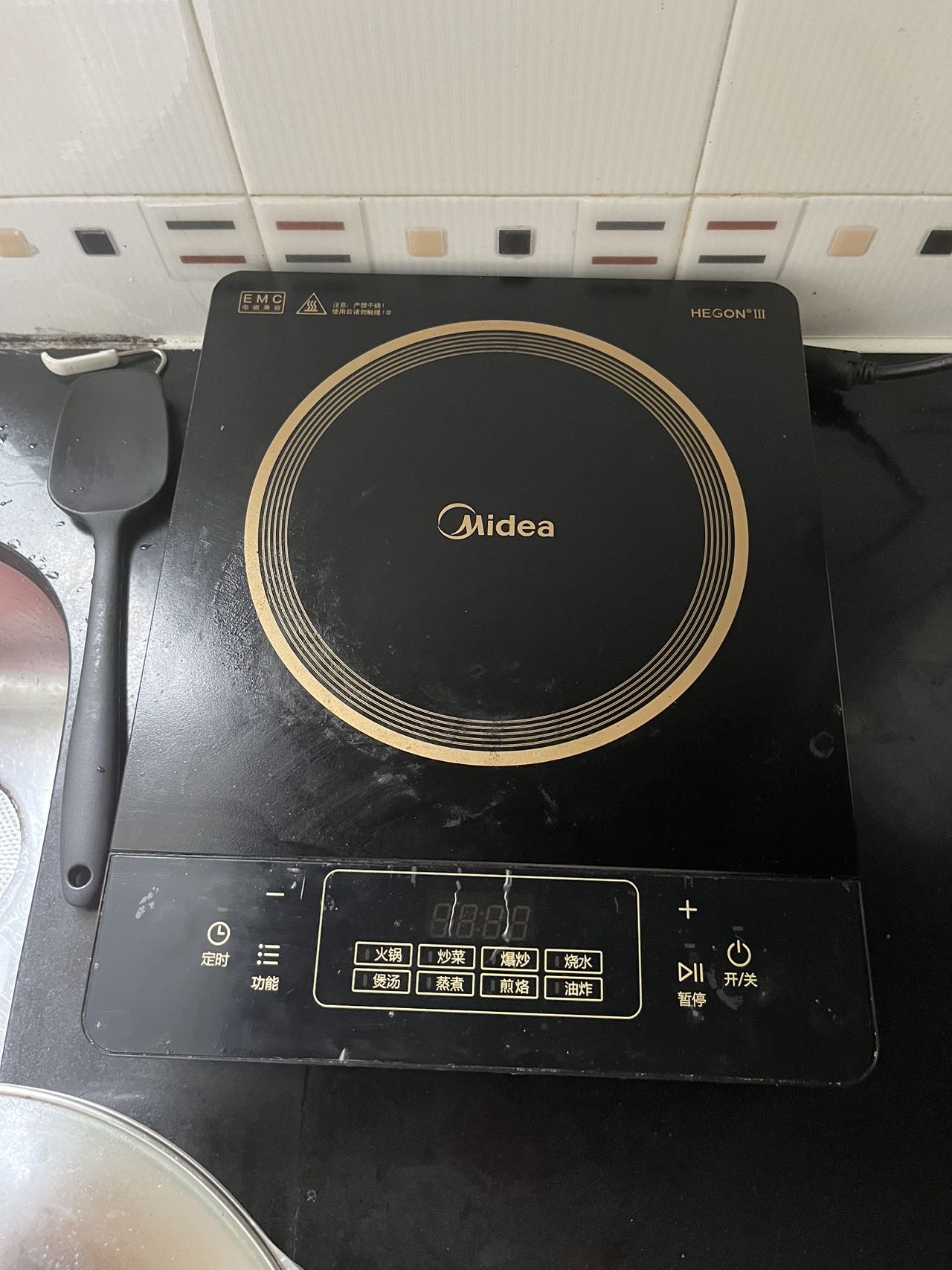 闲置厨房家电