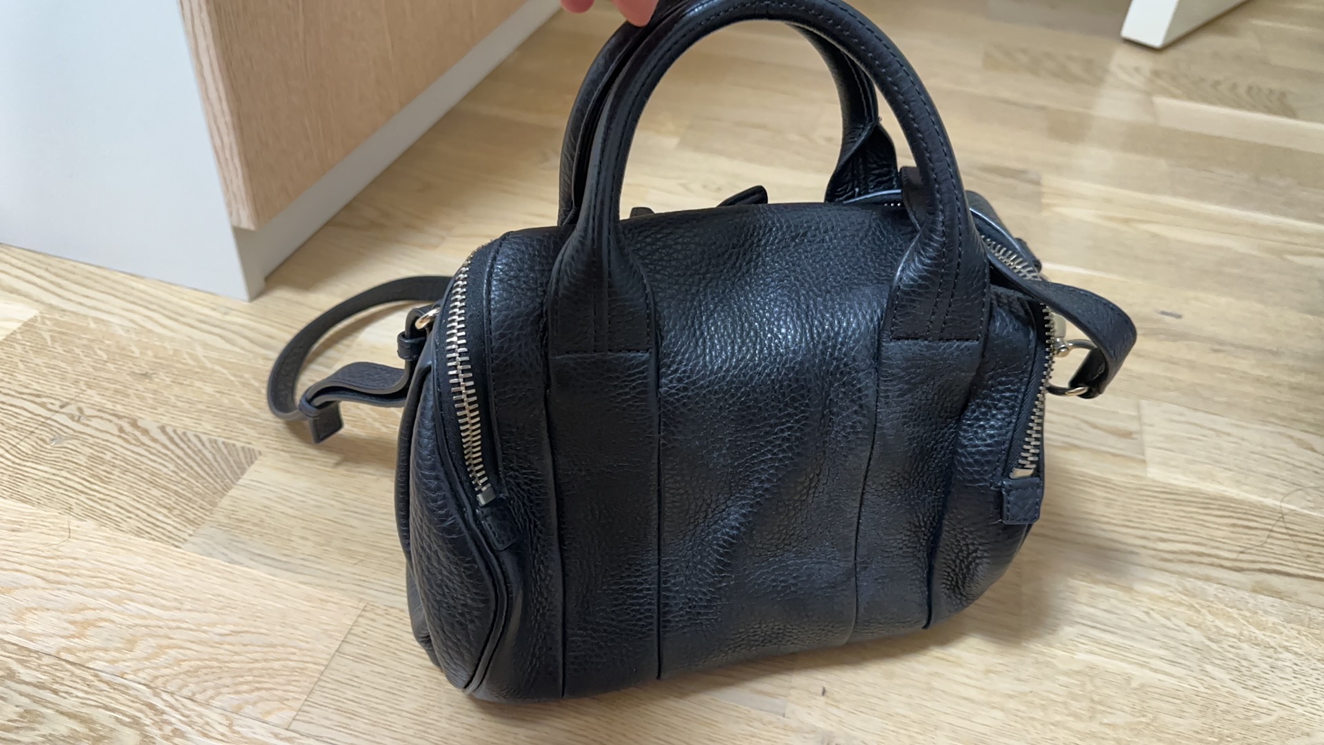 alexanderwang铆钉包