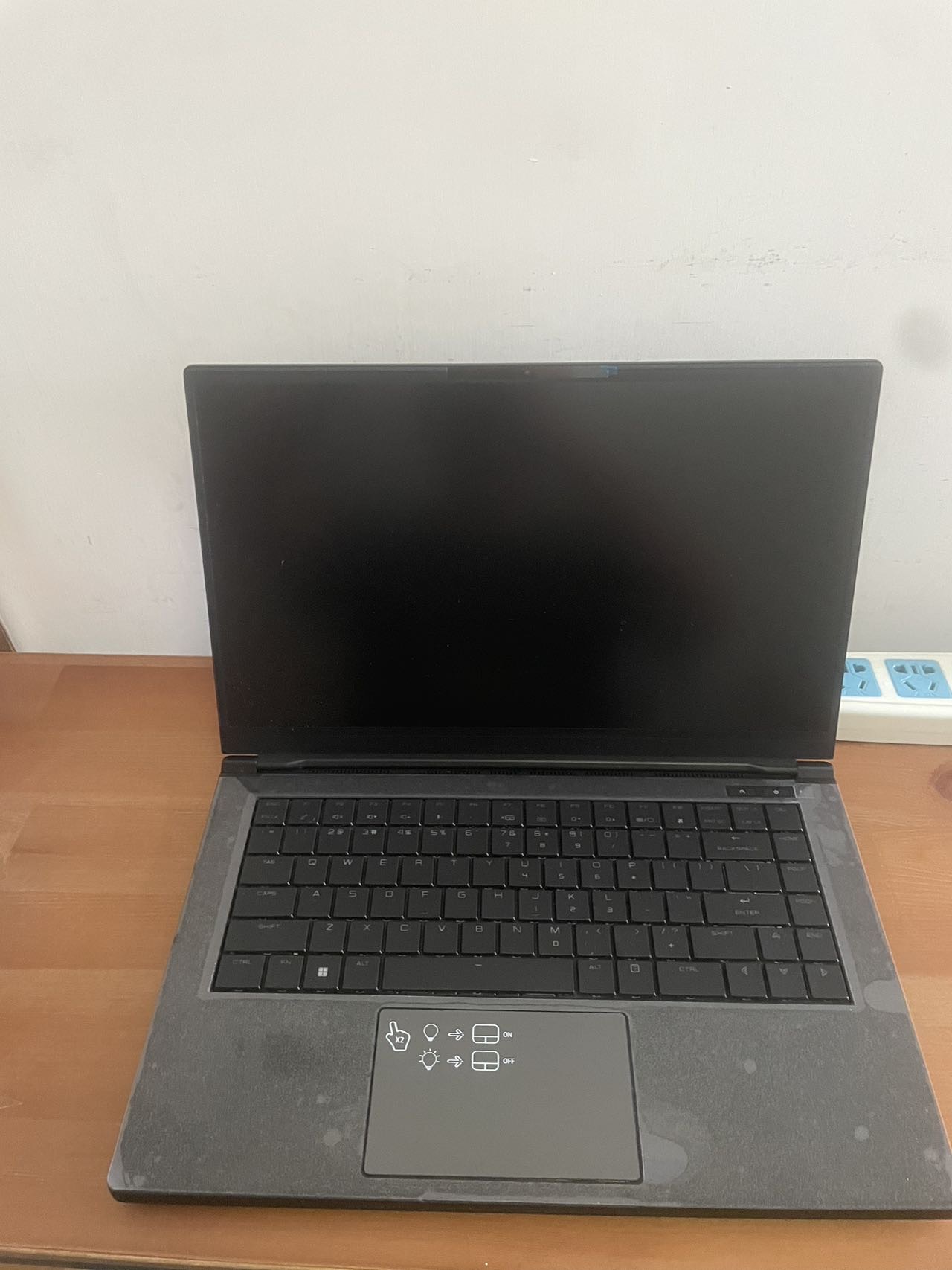 Nuc x15笔记本电脑