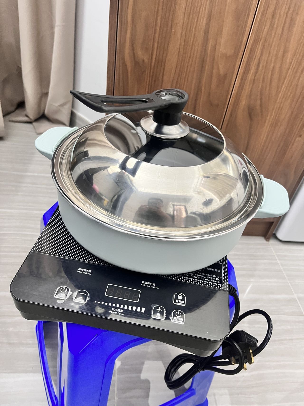 带盖的万能款涂层不粘锅+电陶炉