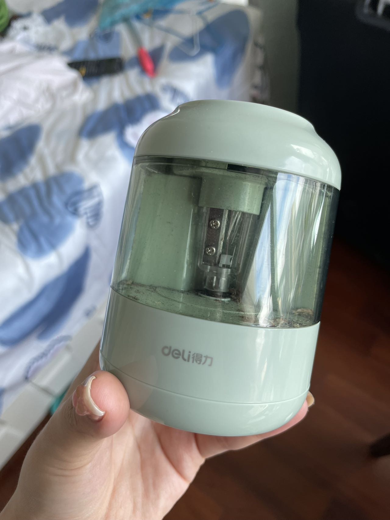 deli得力全自动削铅笔刀