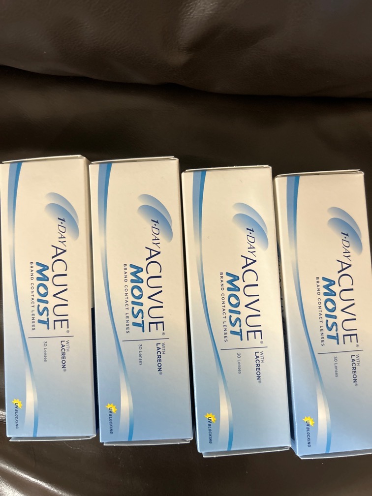 1 day acuvue moist隐形眼镜
