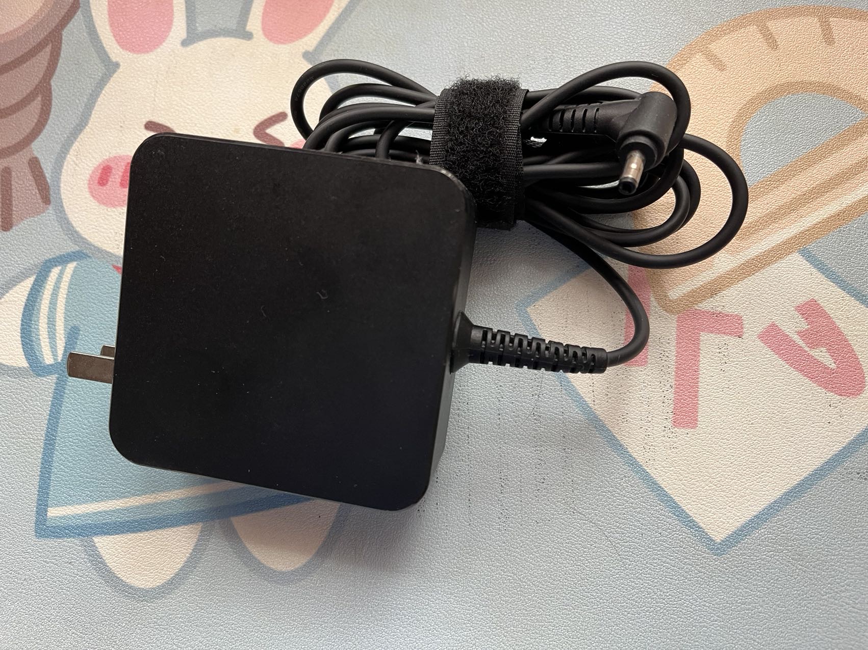 联想笔记本充电器