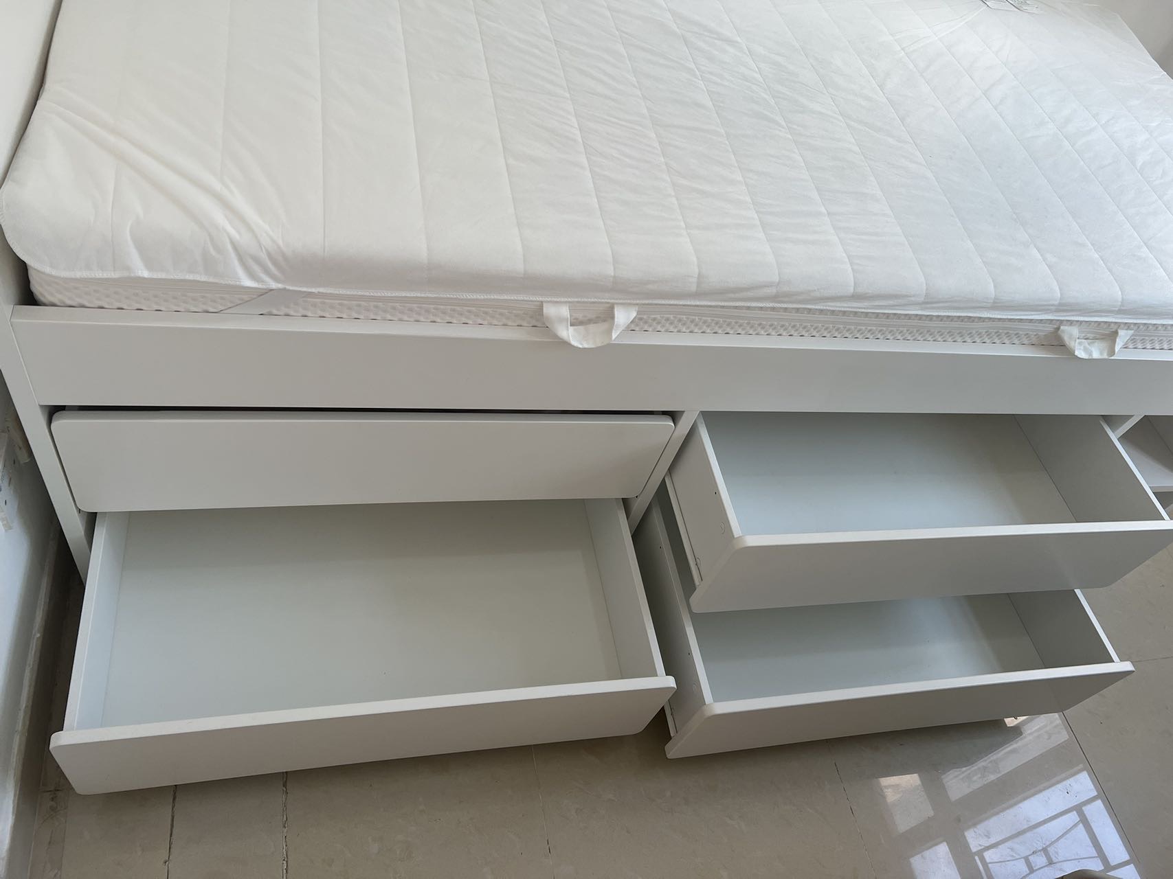 宜家全新床及床墊